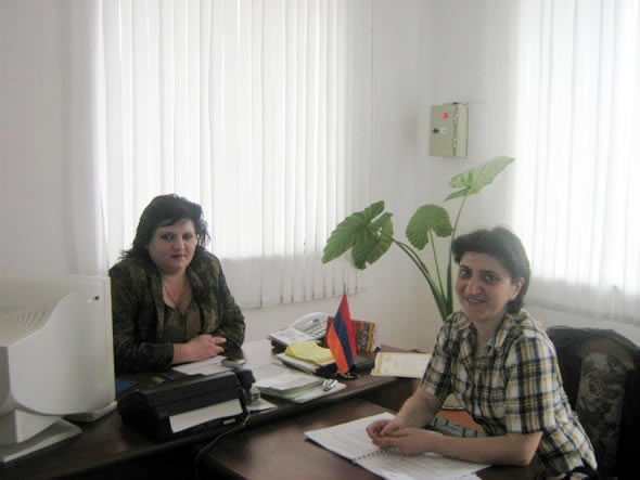 Anna Papyan interviewing the mayor of Karahunj, Lusine Avetyan