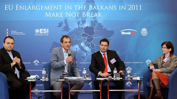 Kristof Bender (second from left). Photo: Slovak Ministry of Foreign Affairs